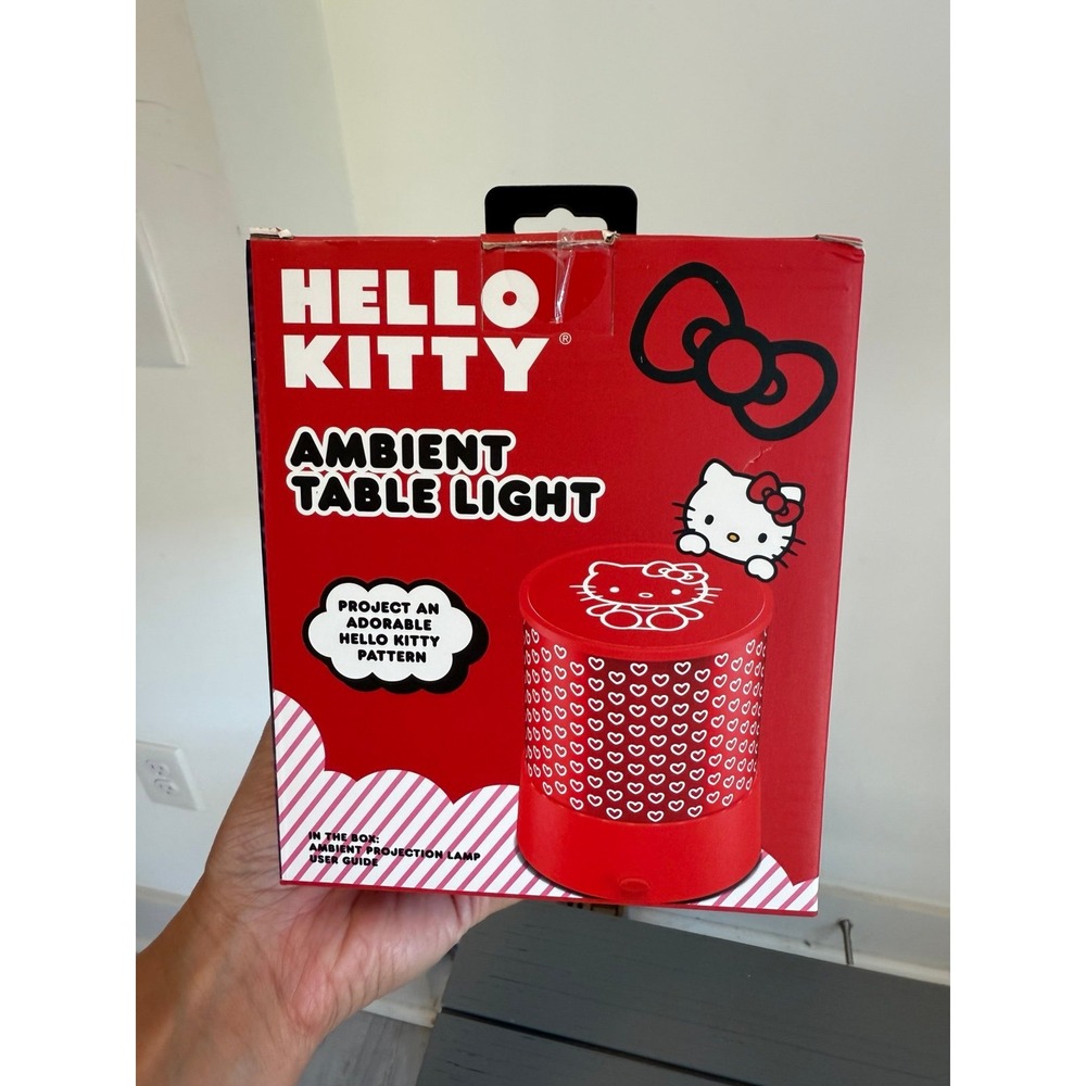 Hello Kitty NEW TABLE LIGHT - Picture 2 of 4